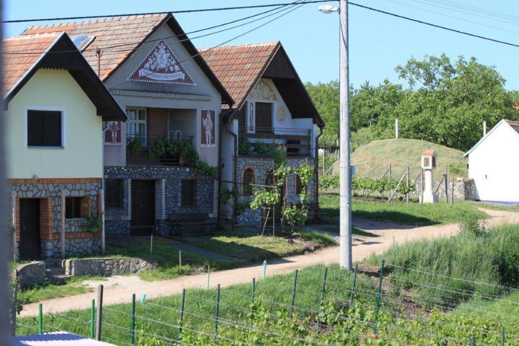 Hotel Vinohrad Milotice المظهر الخارجي الصورة